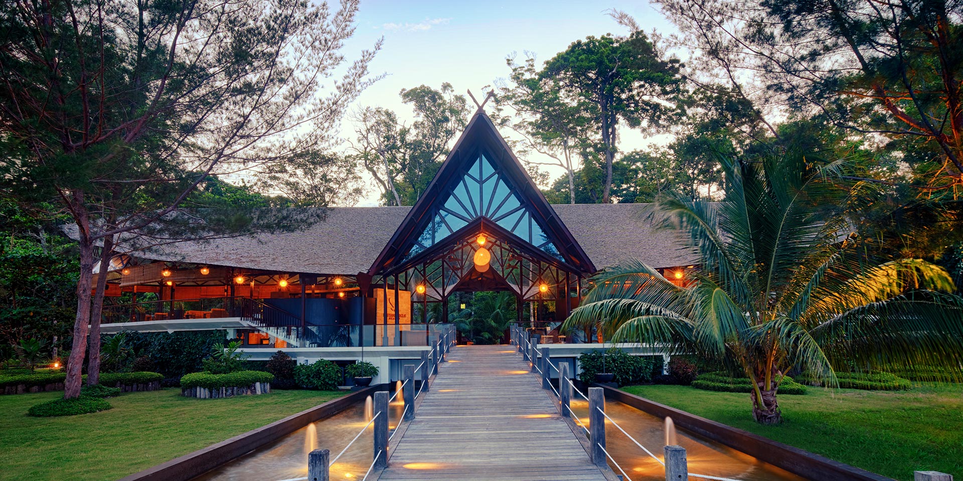 Borneo Eagle Resort Arrival Hall