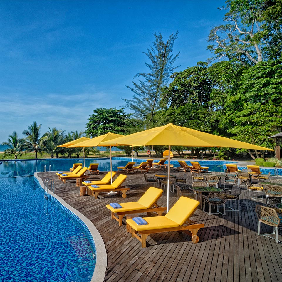 Borneo Eagle Resort Infinity Pool