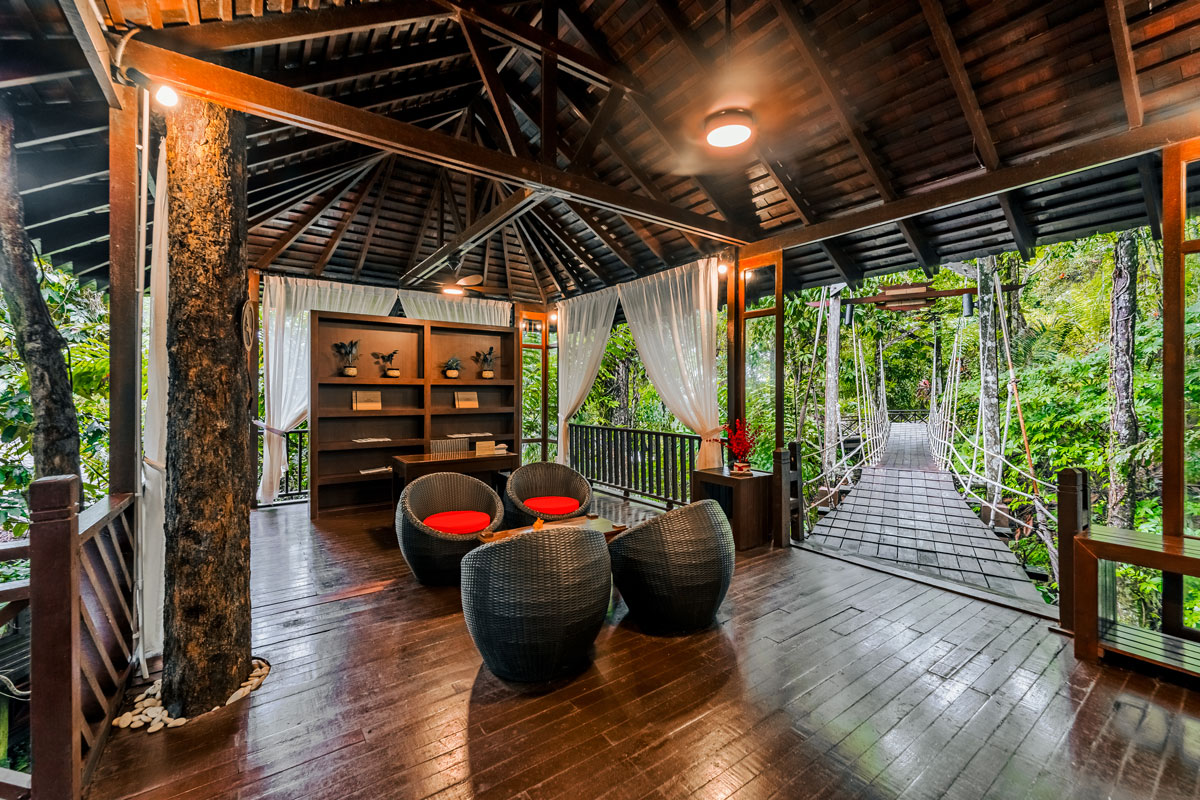 Bungaraya ECHO Wellness Spa reception area