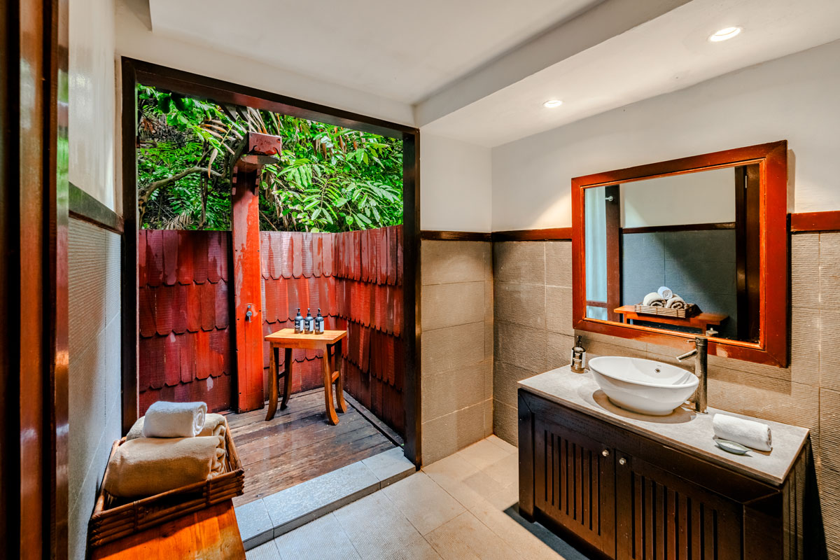 Bungaraya ECHO Wellness Spa toilet