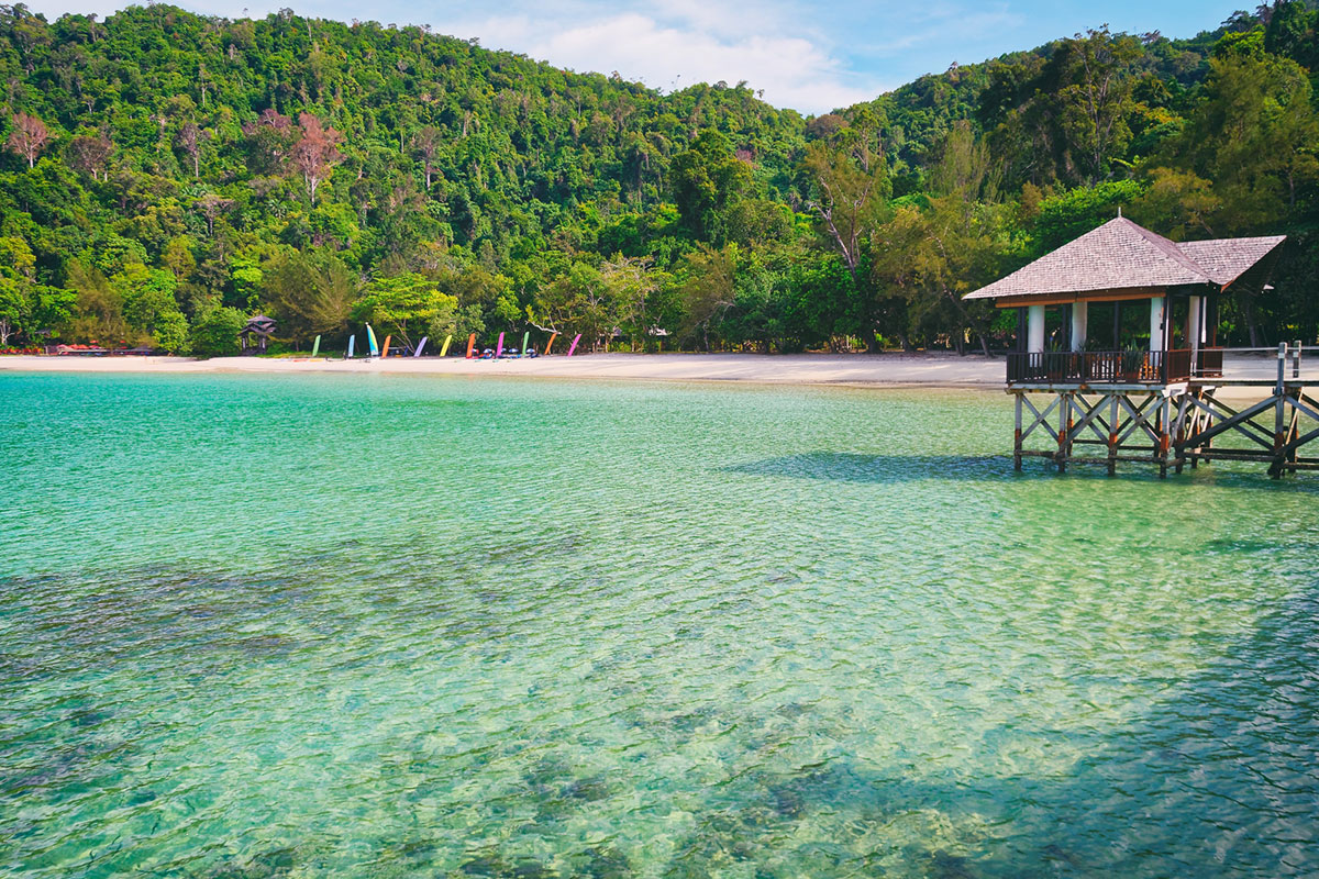 Bungaraya Island Resort azure ocean