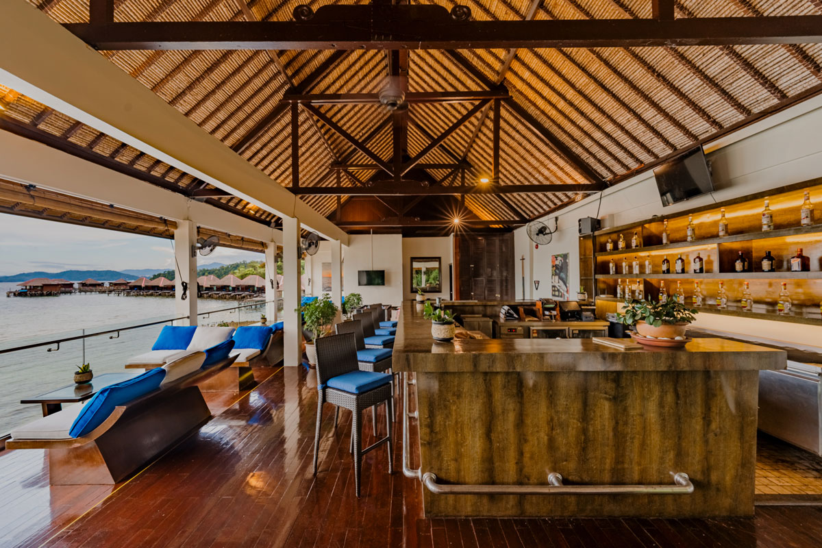 Latitude Bar