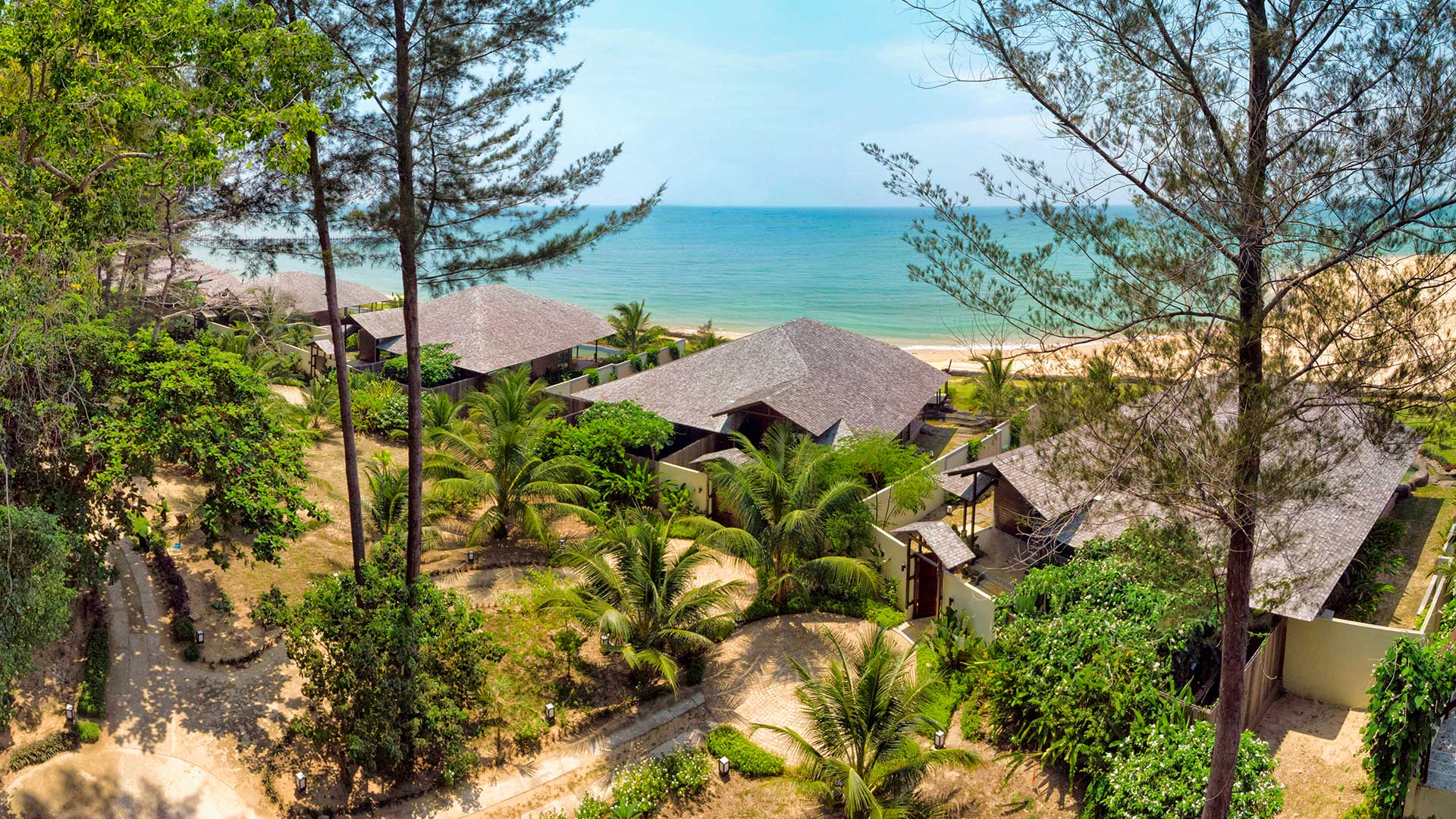Borneo Eagle Resort villas